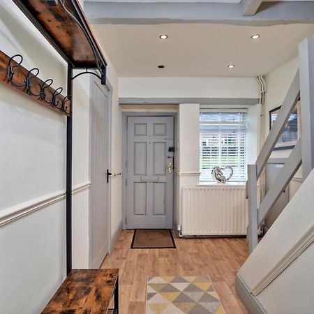 Finest Retreats - Cloggers Cottage Darley Extérieur photo