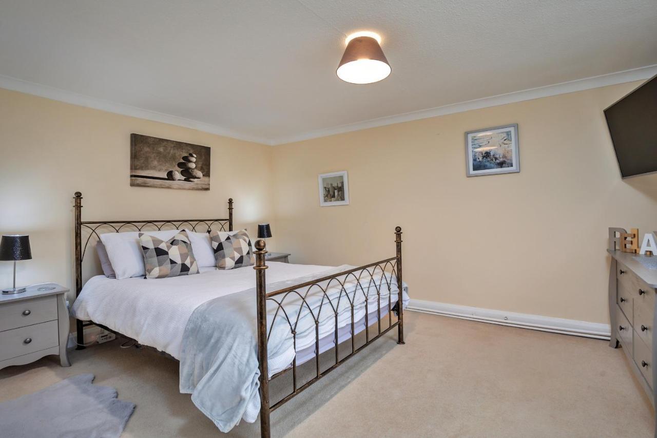 Finest Retreats - Cloggers Cottage Darley Extérieur photo